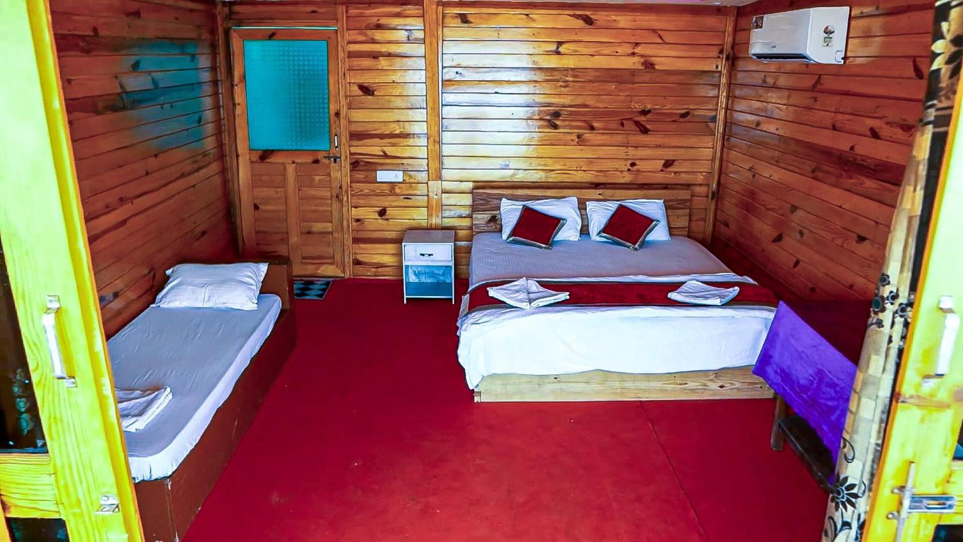 Om Sai Beach Huts Hotel อากอนดา ภายนอก รูปภาพ