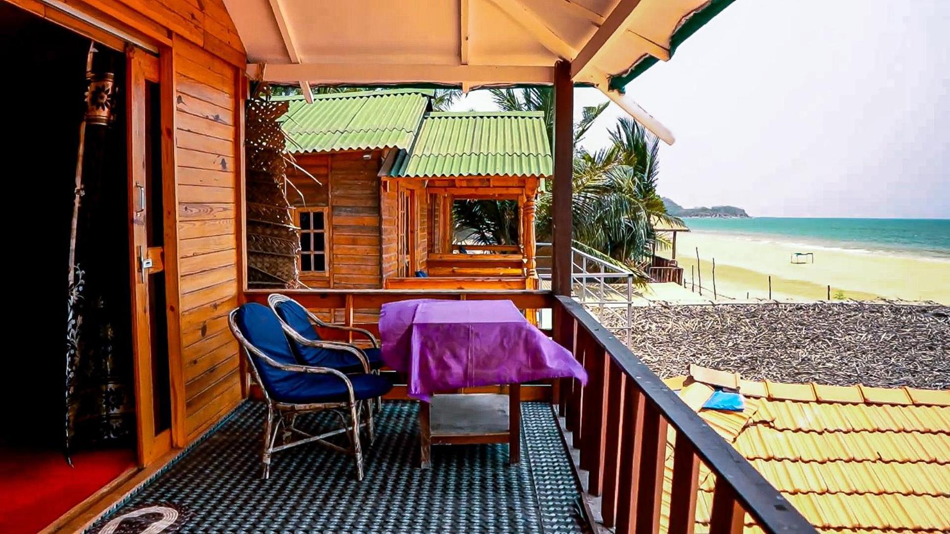 Om Sai Beach Huts Hotel อากอนดา ภายนอก รูปภาพ