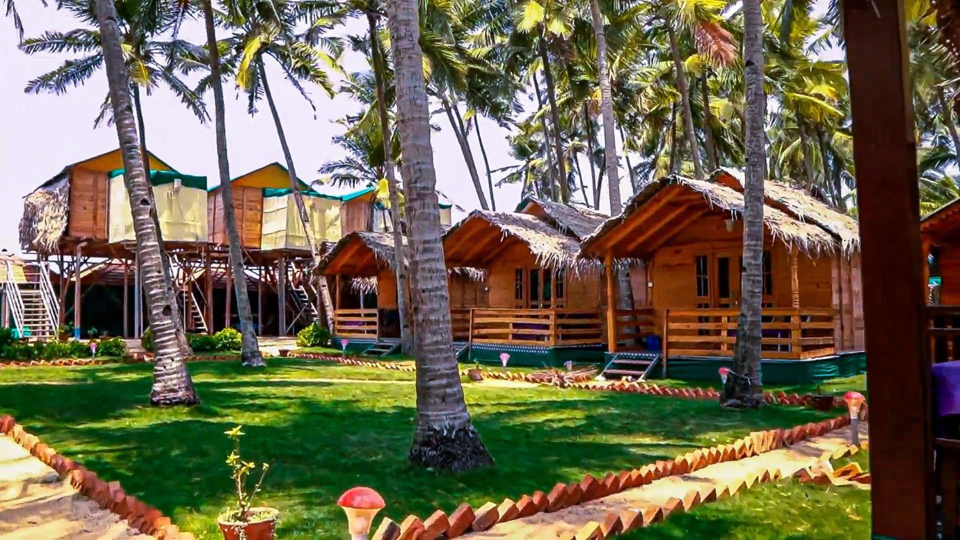 Om Sai Beach Huts Hotel อากอนดา ภายนอก รูปภาพ
